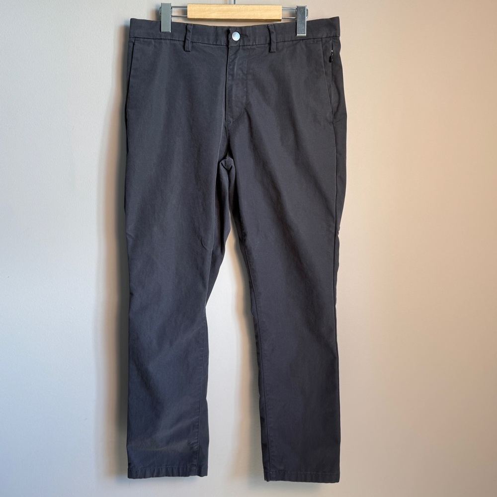 Old Navy Ultimate Tech Mens Slim Chino Pants Gray Tag:‎ 33x30 Utility Outdoor